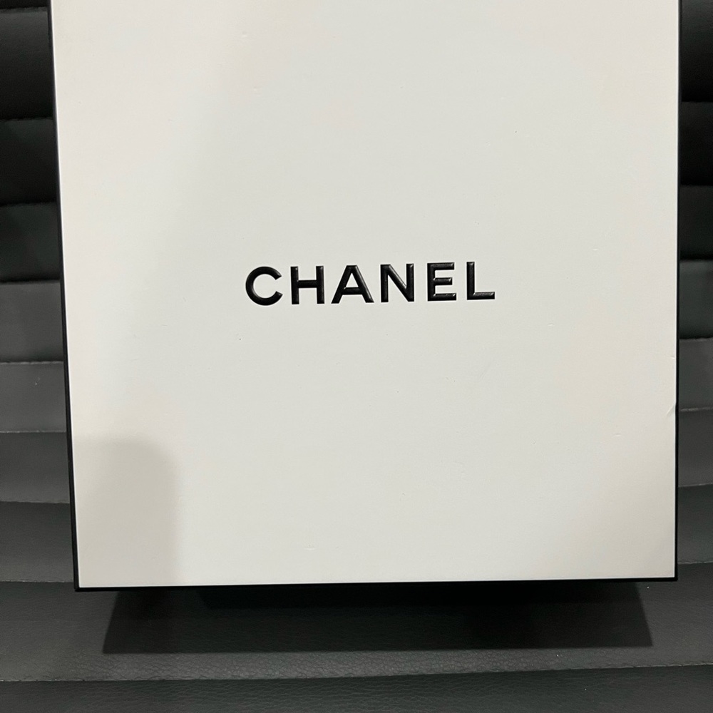 CHANEL BOX